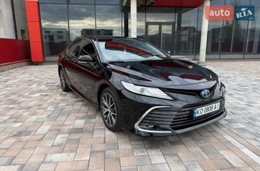 Седан Toyota Camry 2022 в Тячеве