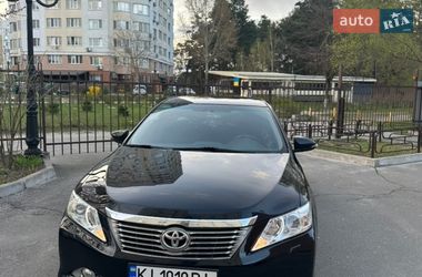 Седан Toyota Camry 2014 в Броварах