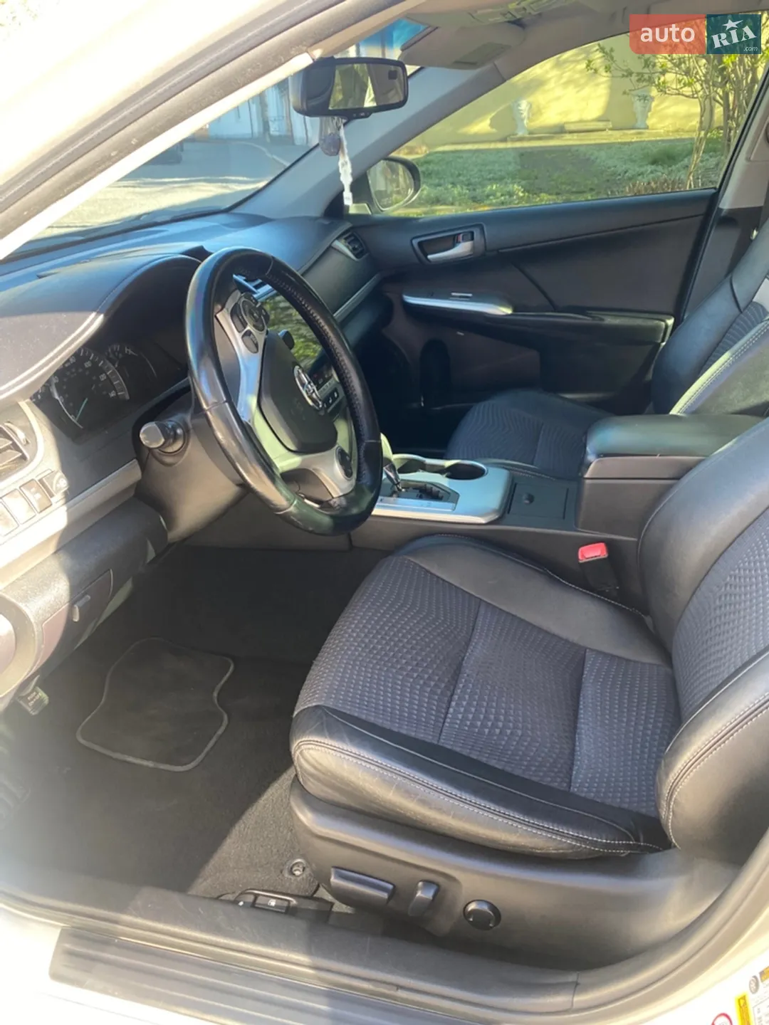 2014 Toyota Camry - мініатюра 19