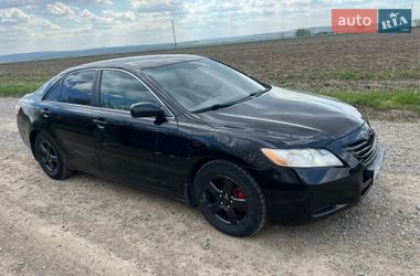 Седан Toyota Camry 2006 в Чернівцях