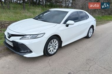 Седан Toyota Camry 2020 в Миколаєві