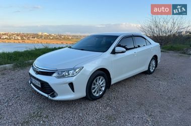 Седан Toyota Camry 2017 в Миколаєві