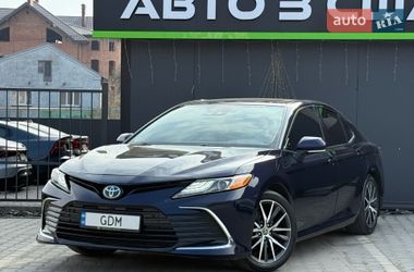 Седан Toyota Camry 2021 в Львові
