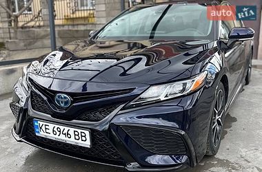 Седан Toyota Camry 2021 в Дніпрі