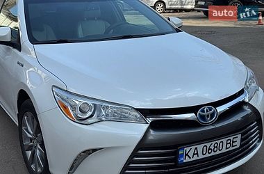 Седан Toyota Camry 2016 в Києві