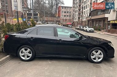 Седан Toyota Camry 2013 в Вінниці