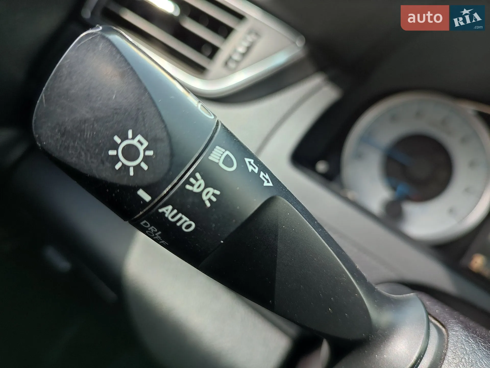 2015 Toyota Camry - мініатюра 10