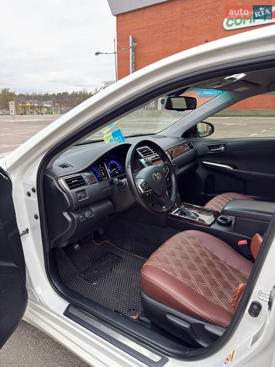2016 Toyota Camry - мініатюра 32