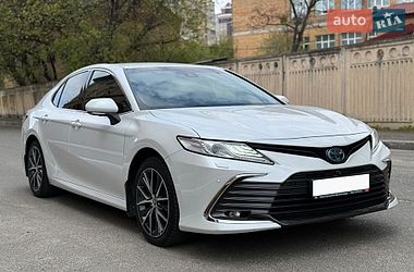 Седан Toyota Camry 2021 в Києві