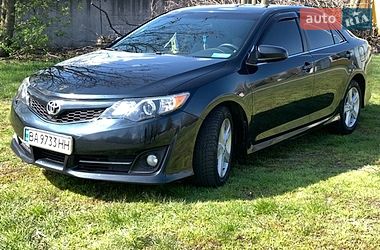 Седан Toyota Camry 2013 в Александрие