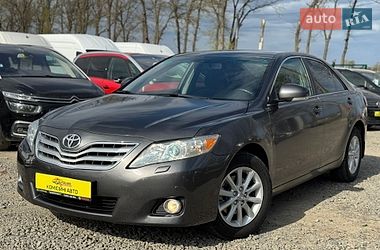 Седан Toyota Camry 2009 в Умани
