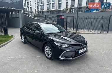 Седан Toyota Camry 2021 в Черкассах
