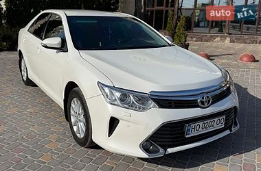 Седан Toyota Camry 2015 в Тернополе