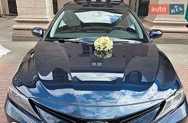 Седан Toyota Camry 2021 в Запорожье