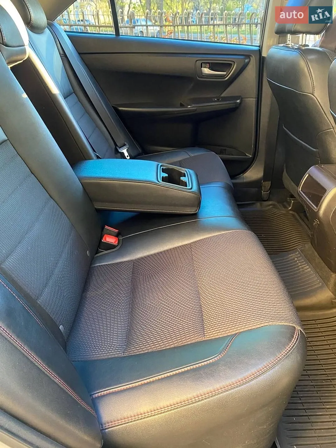 2017 Toyota Camry - мініатюра 14