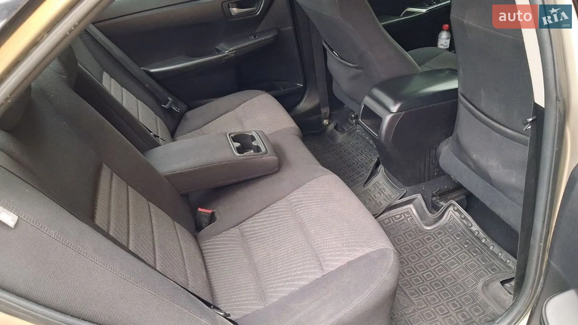 2016 Toyota Camry - мініатюра 10