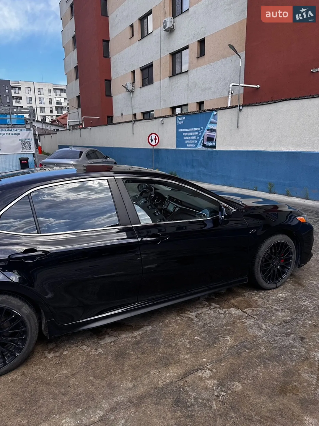 2018 Toyota Camry - мініатюра 9