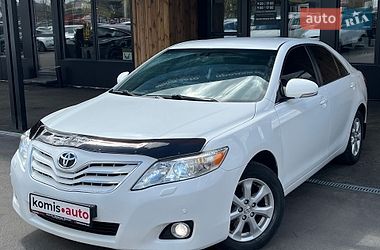 Седан Toyota Camry 2010 в Вінниці