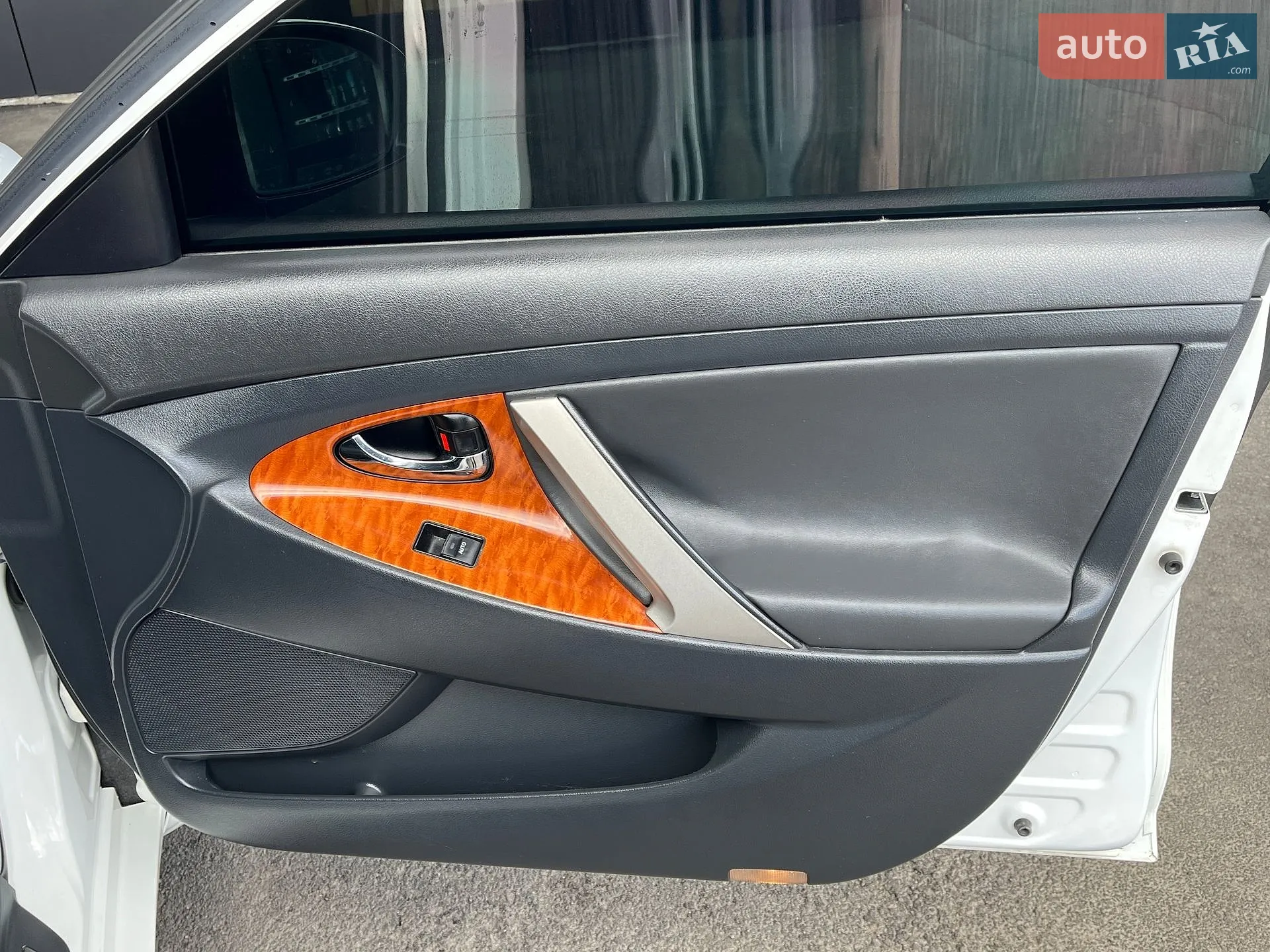 2010 Toyota Camry - мініатюра 33