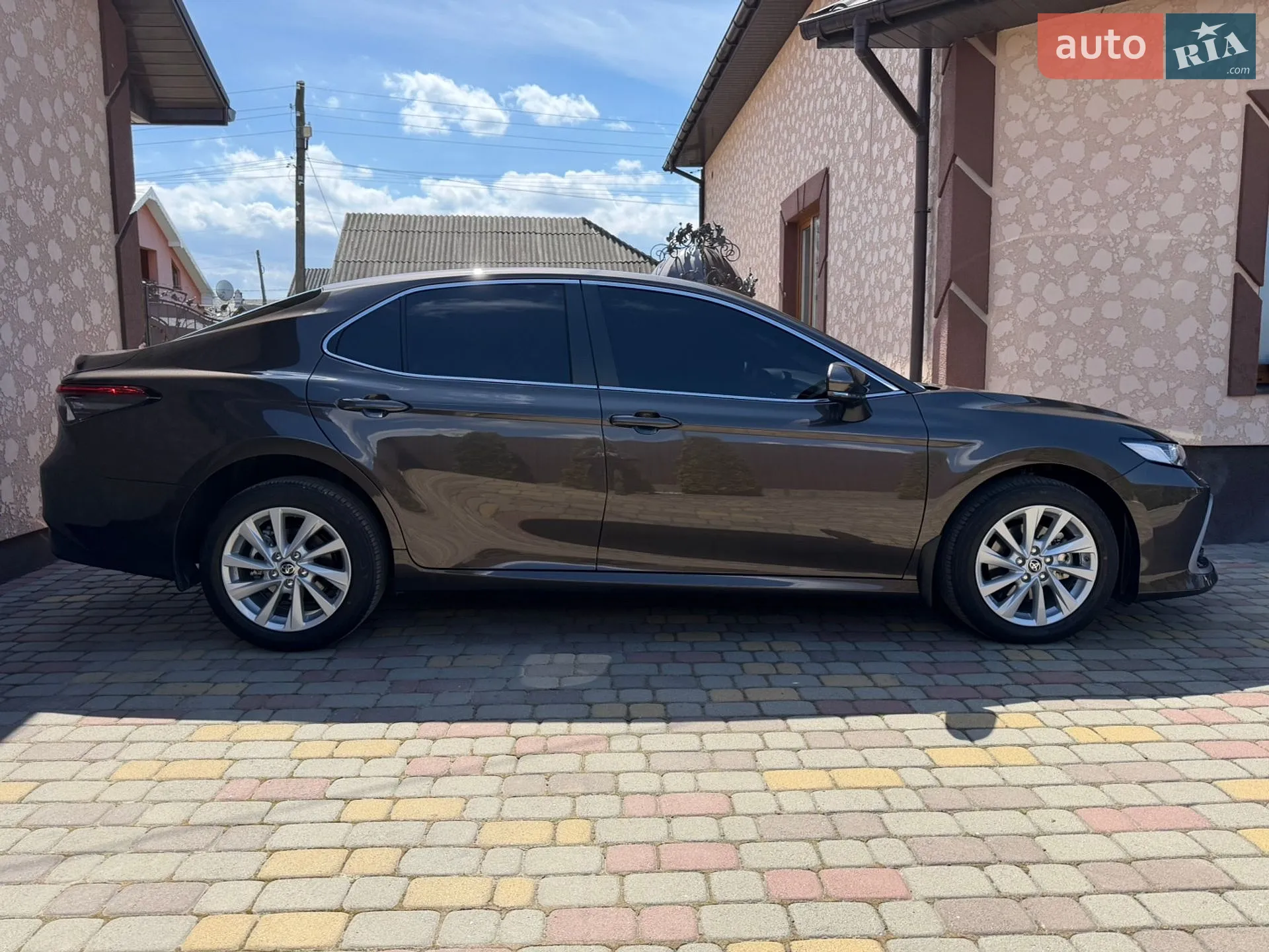 2022 Toyota Camry - мініатюра 3