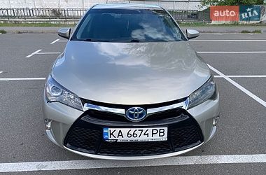 Седан Toyota Camry 2015 в Киеве