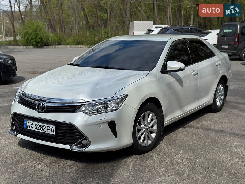 Toyota Camry 2015
