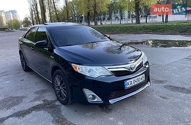 Седан Toyota Camry 2012 в Киеве