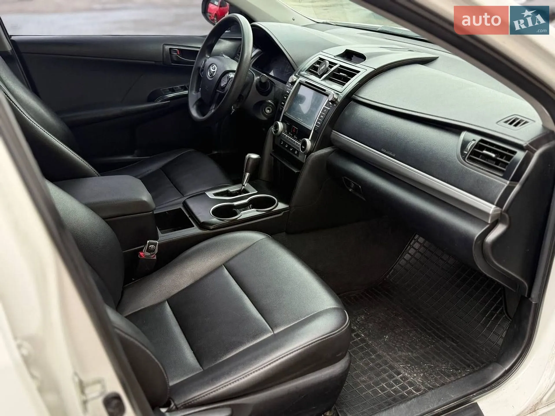 2014 Toyota Camry - мініатюра 2
