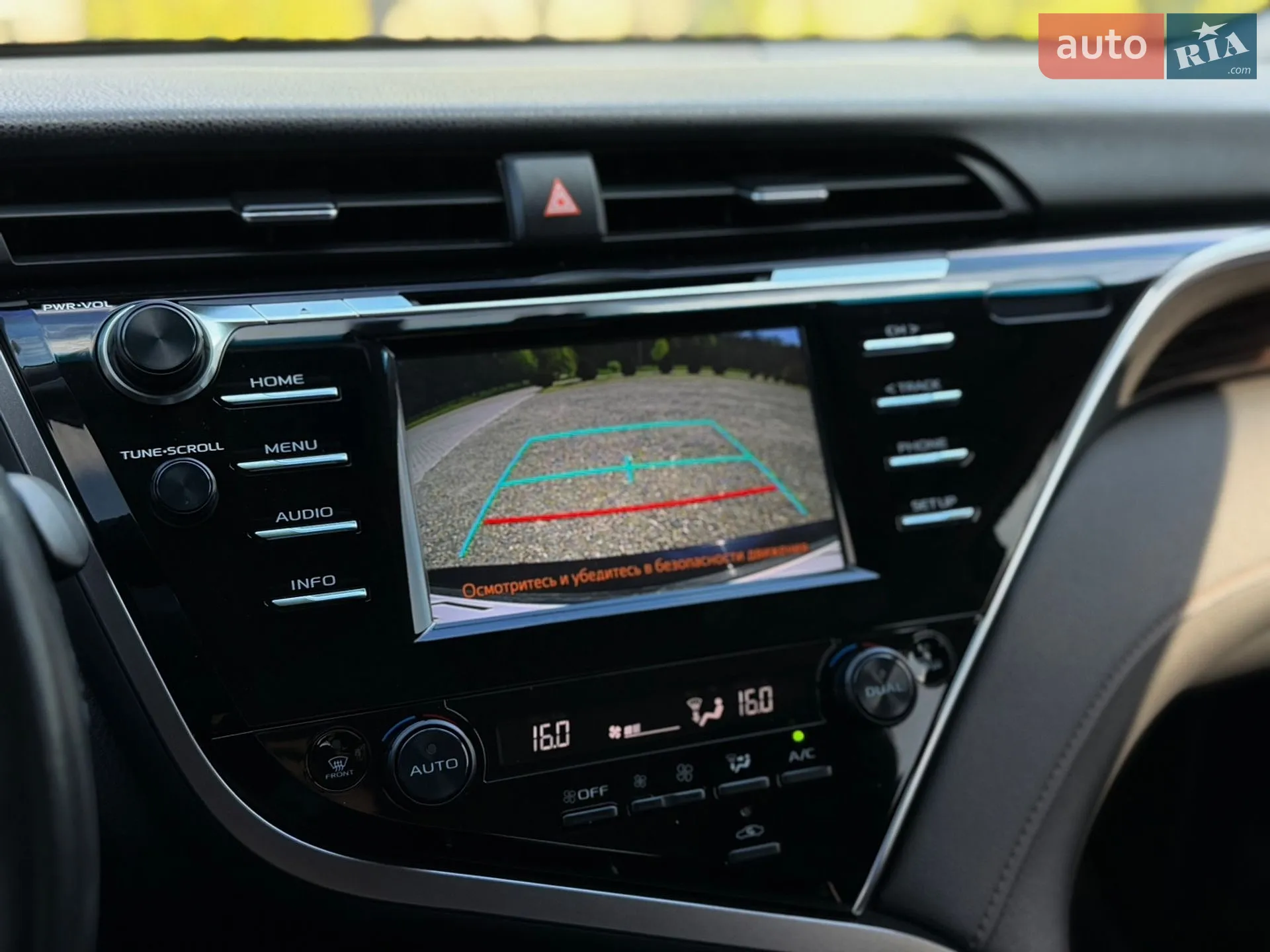 2018 Toyota Camry - мініатюра 15