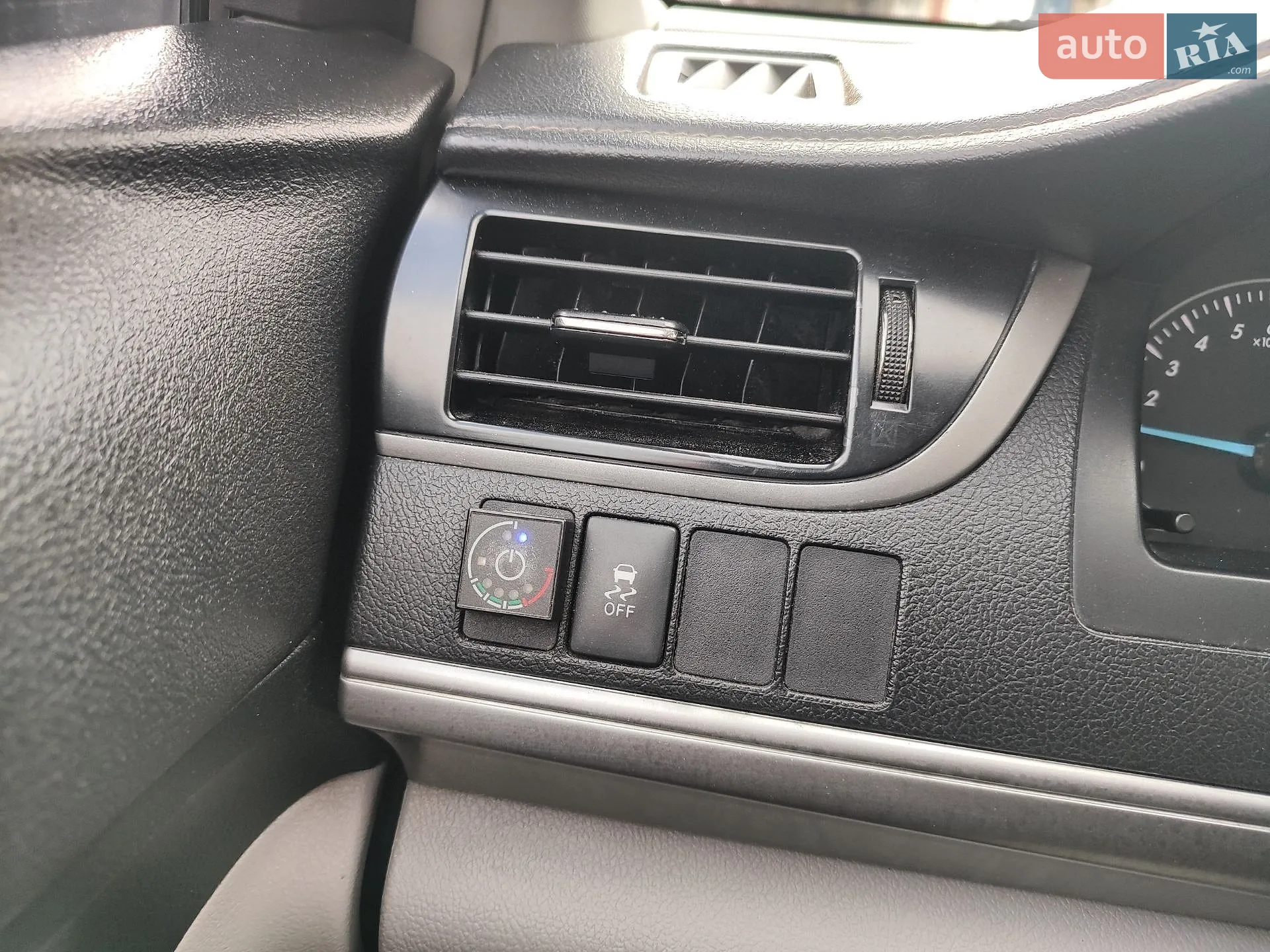 2013 Toyota Camry - мініатюра 30