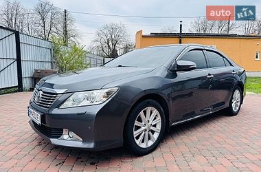 Седан Toyota Camry 2011 в Миргороде