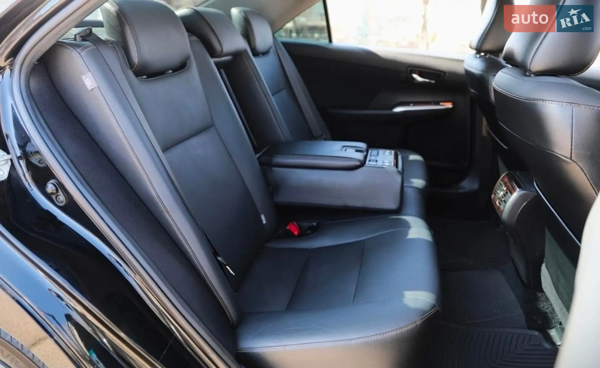 2017 Toyota Camry - мініатюра 25
