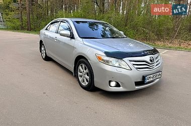 Седан Toyota Camry 2009 в Житомирі