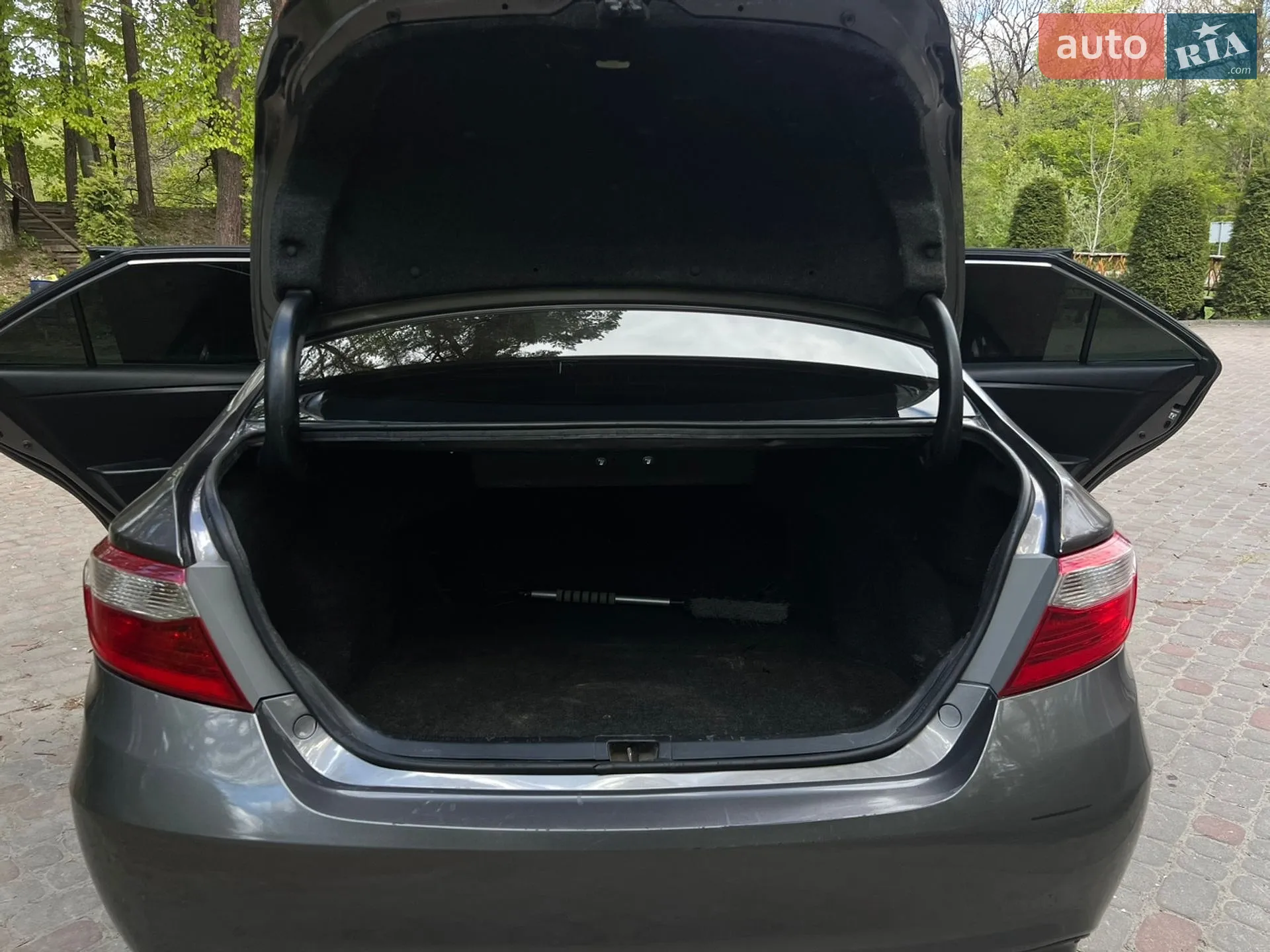 2016 Toyota Camry - мініатюра 45