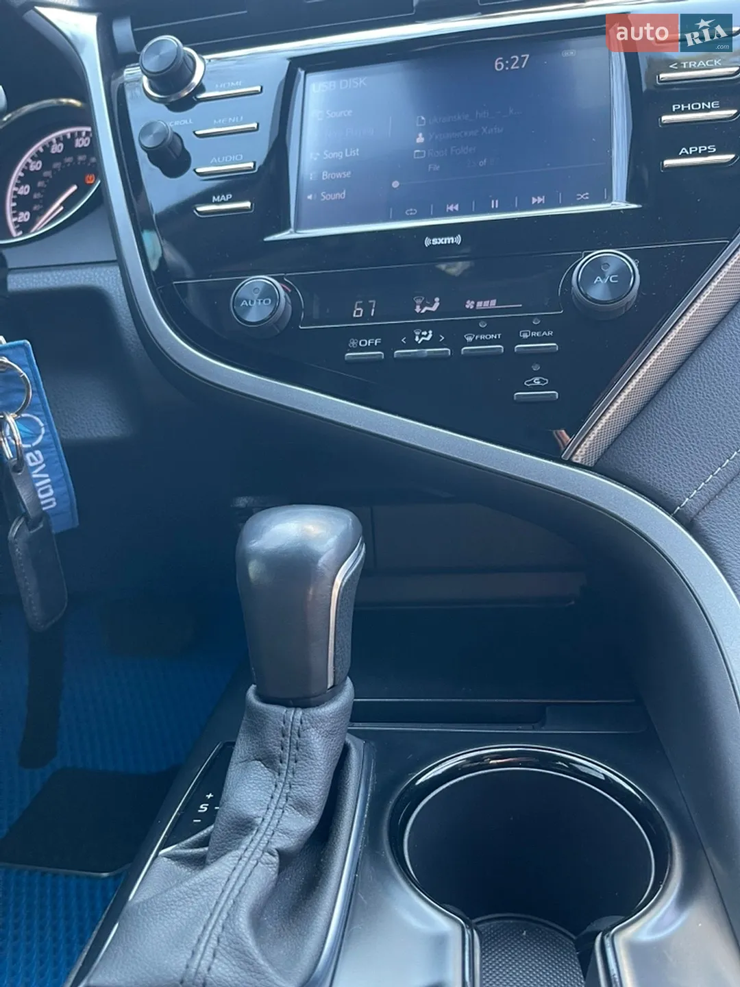2019 Toyota Camry - мініатюра 18