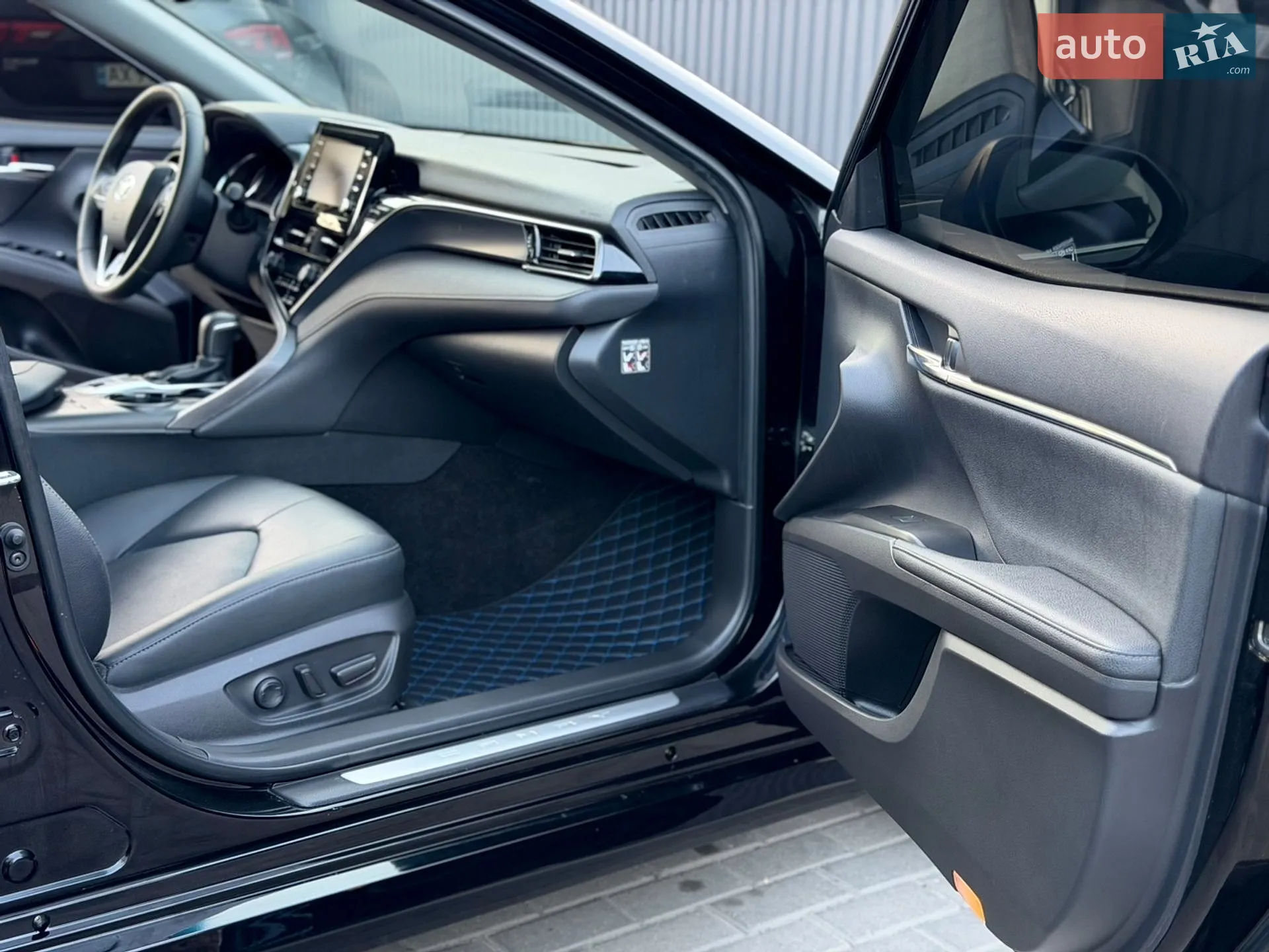 2023 Toyota Camry - мініатюра 16