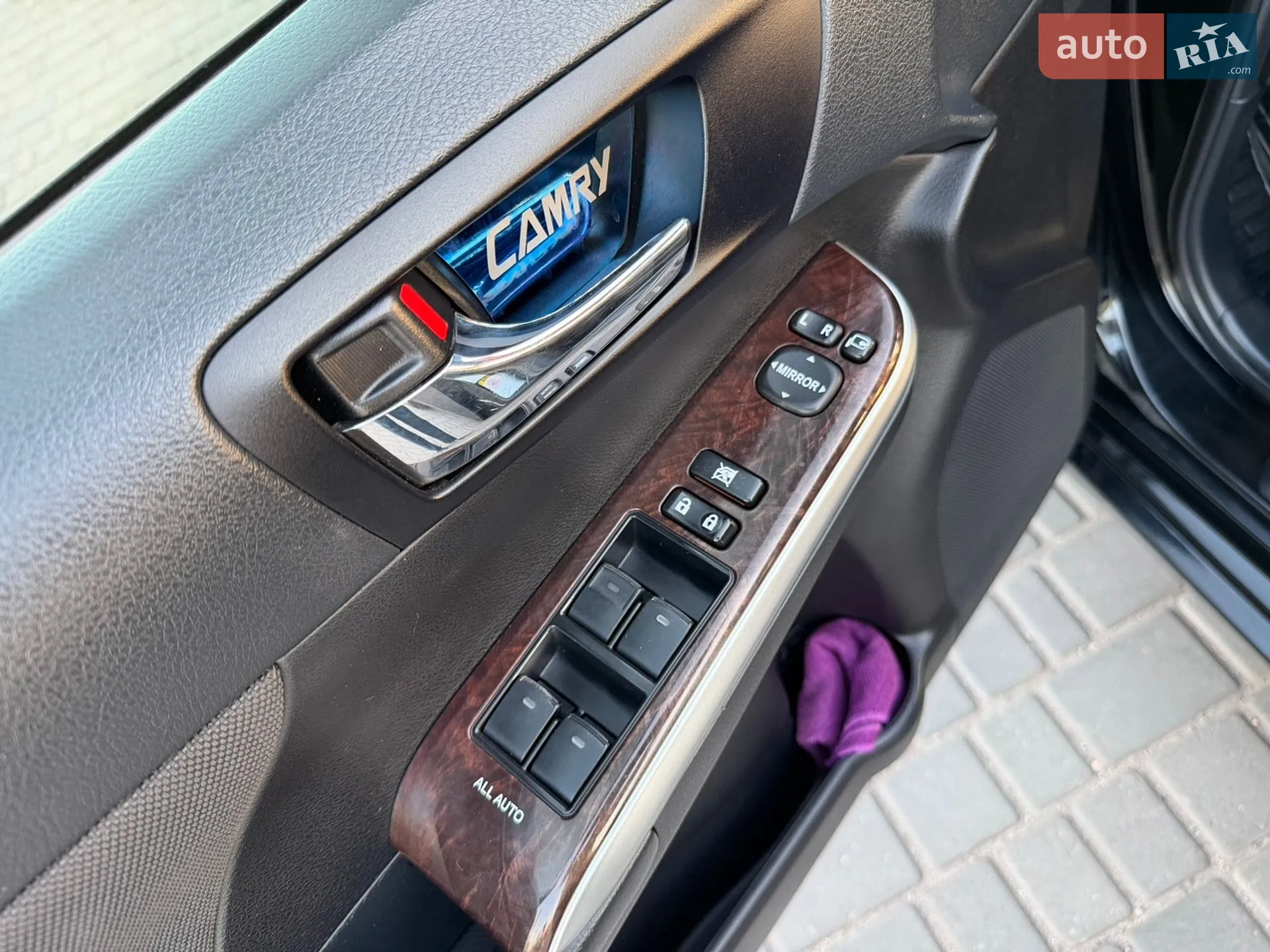 2014 Toyota Camry - мініатюра 27