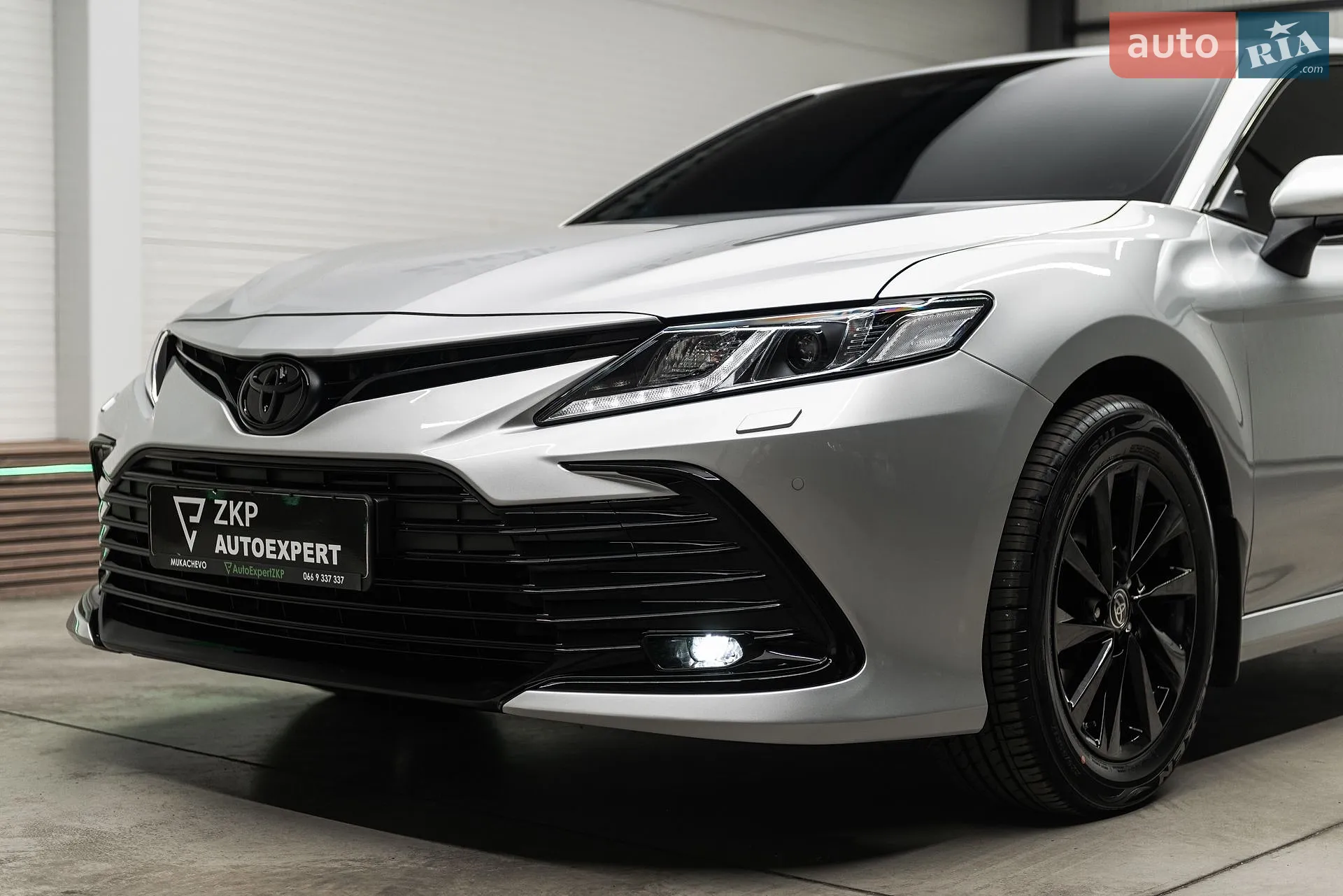 2021 Toyota Camry - мініатюра 8