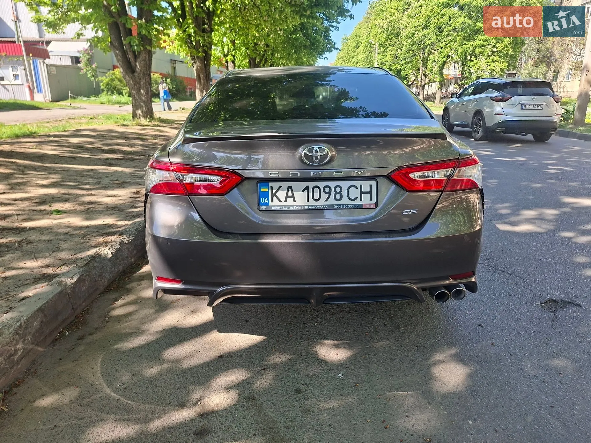 2018 Toyota Camry - мініатюра 2