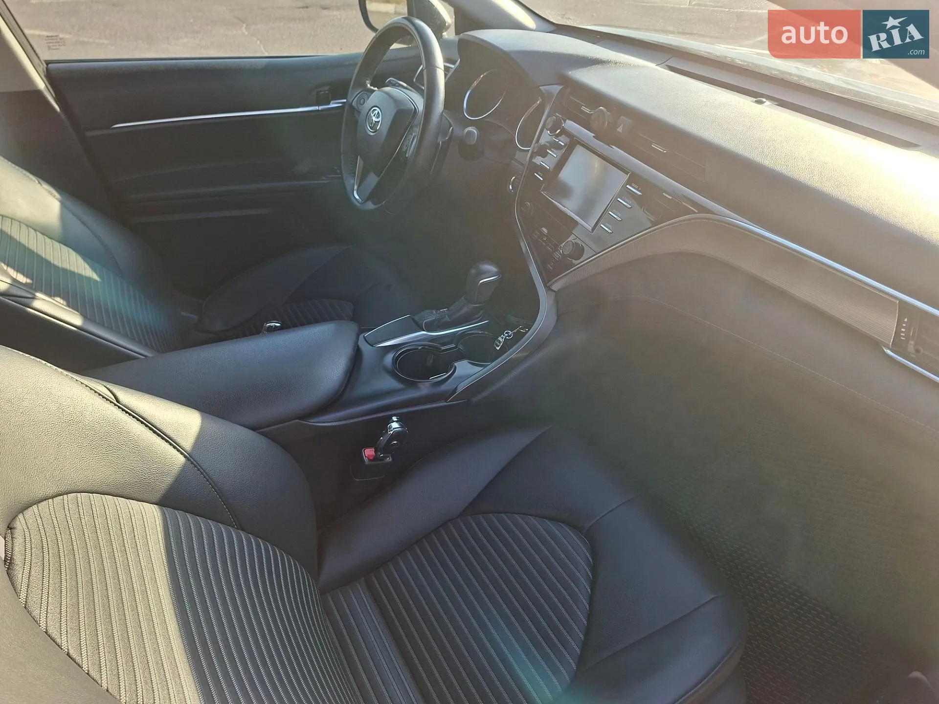 2018 Toyota Camry - мініатюра 8