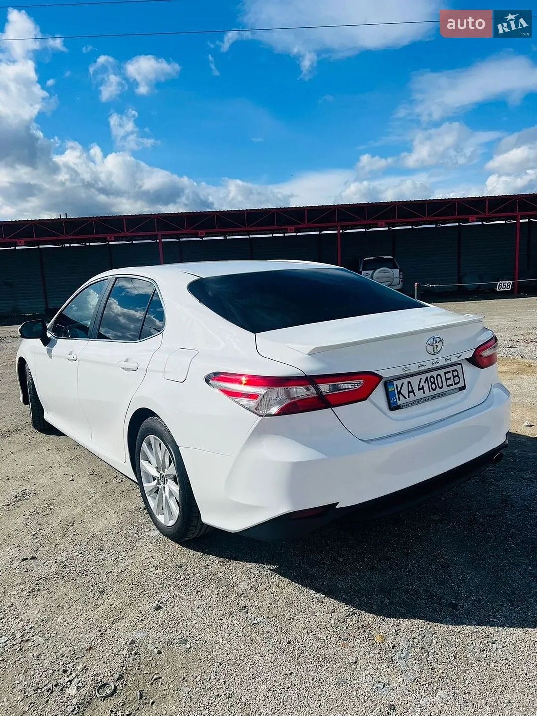 2018 Toyota Camry - мініатюра 11
