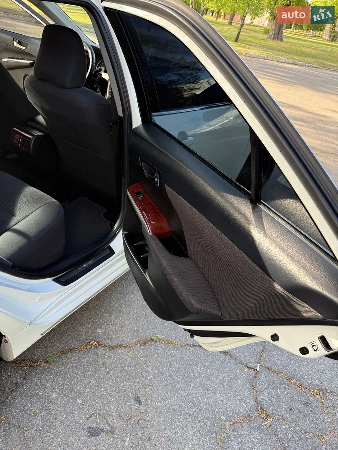 2011 Toyota Camry - мініатюра 8