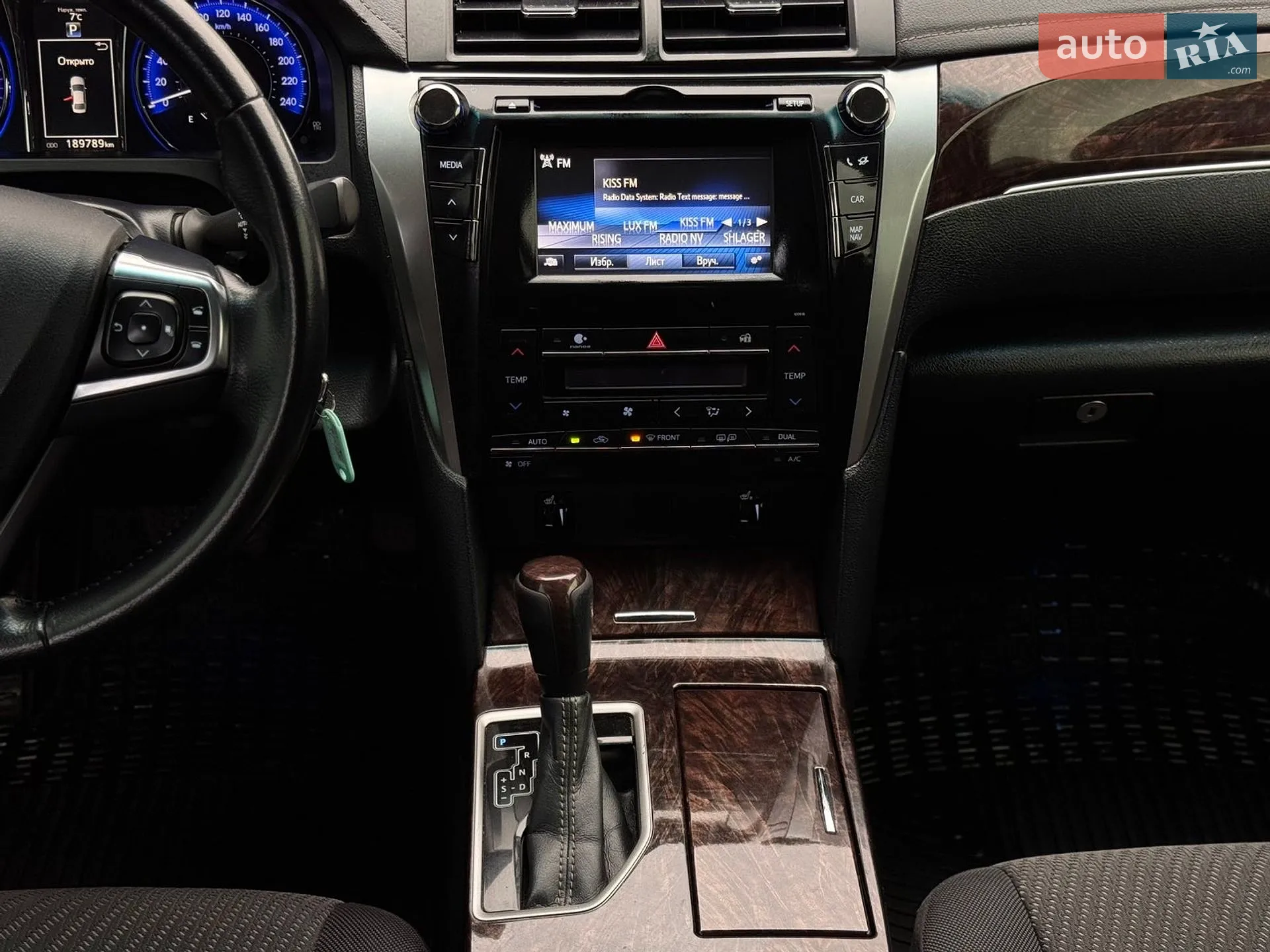 2016 Toyota Camry - мініатюра 9