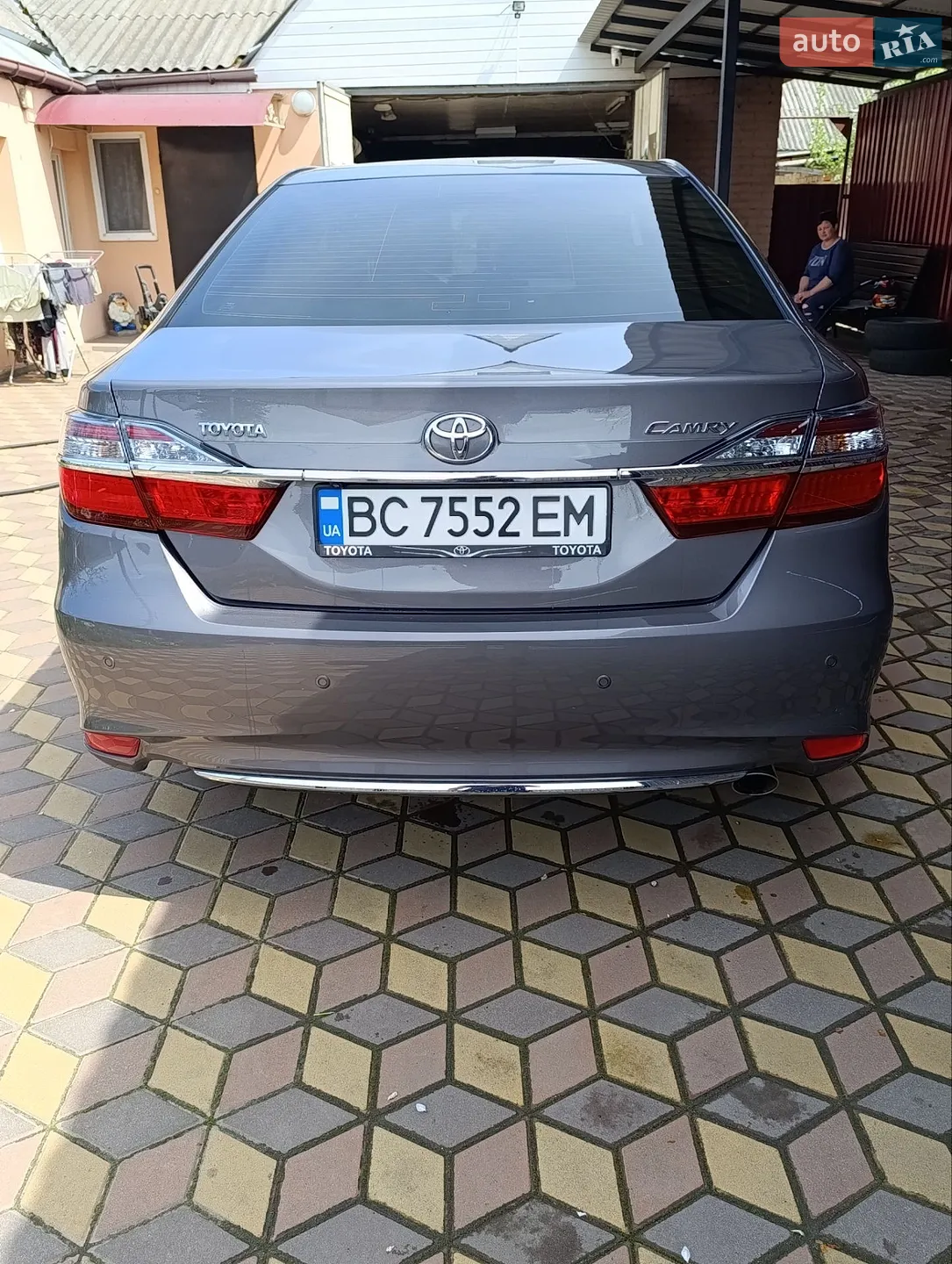 2016 Toyota Camry - мініатюра 2