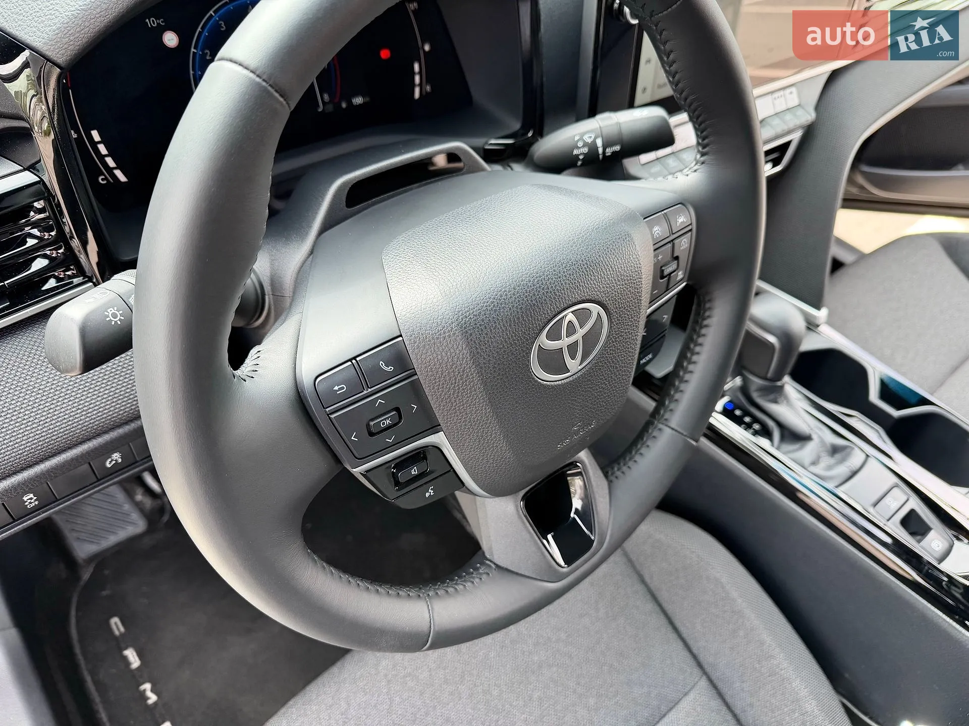 2025 Toyota Camry - мініатюра 24