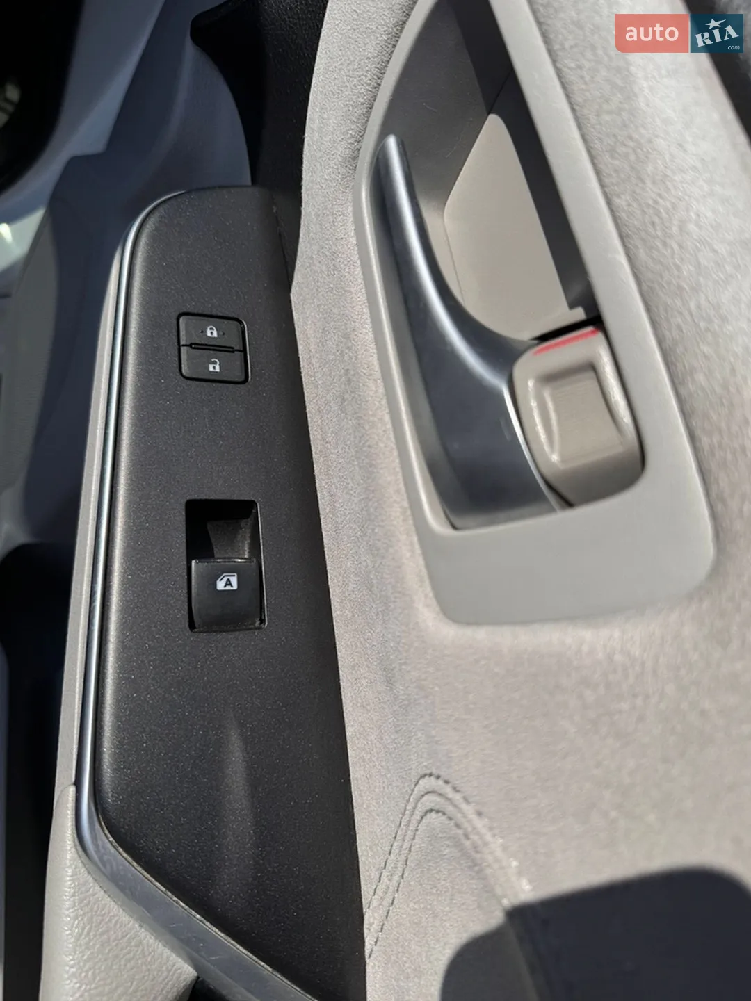 2015 Toyota Camry - мініатюра 24
