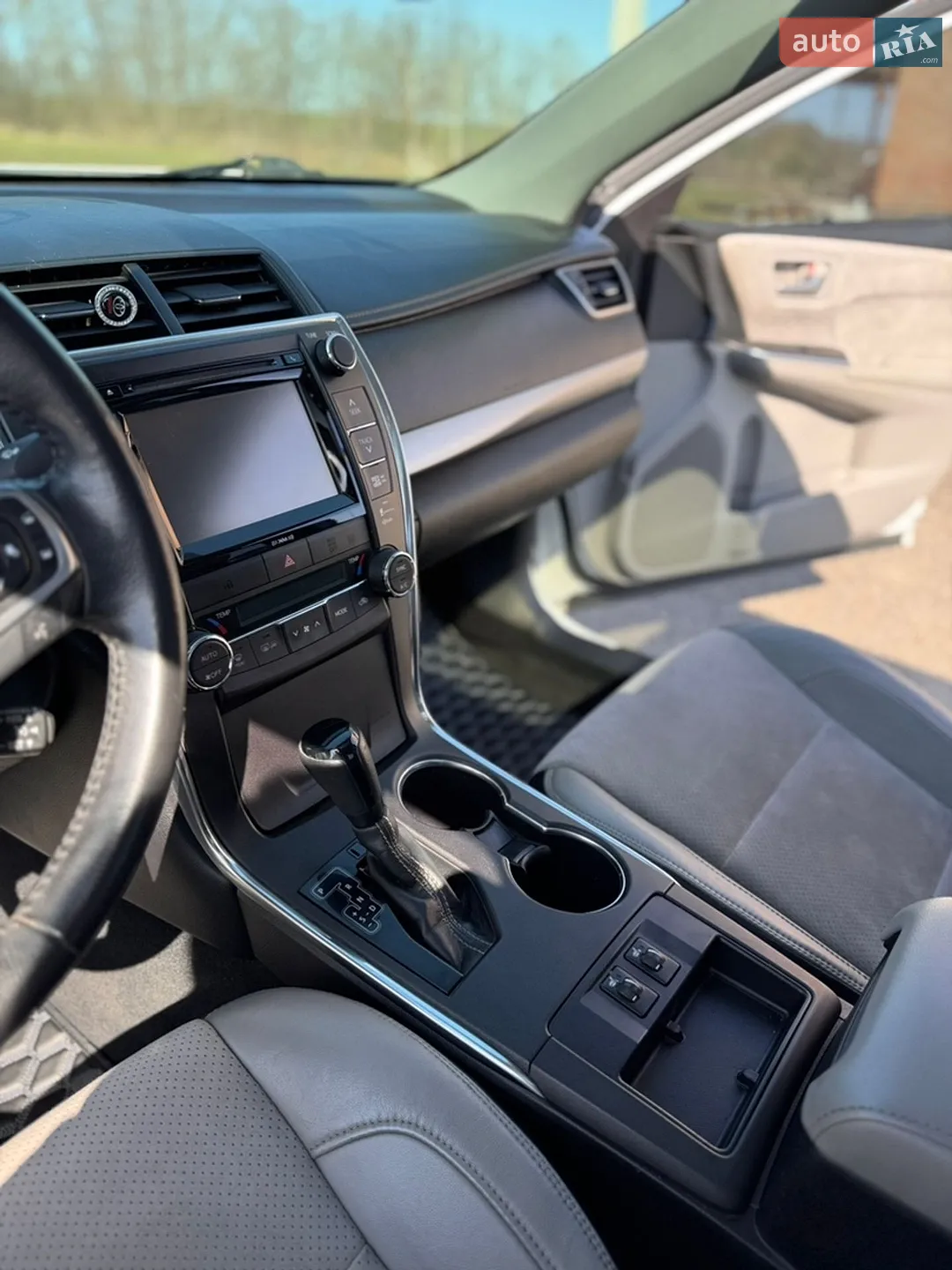 2015 Toyota Camry - мініатюра 29