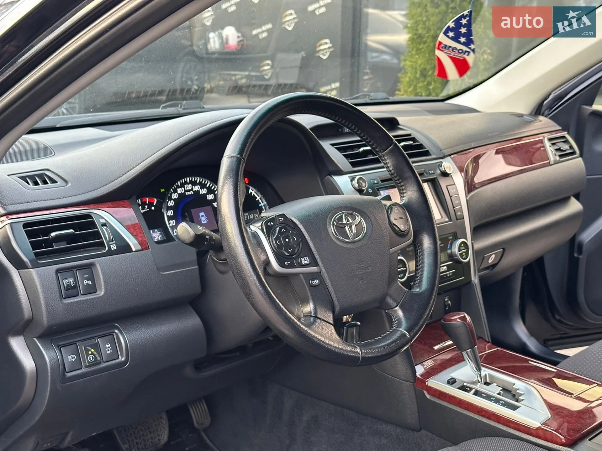 2014 Toyota Camry - мініатюра 13