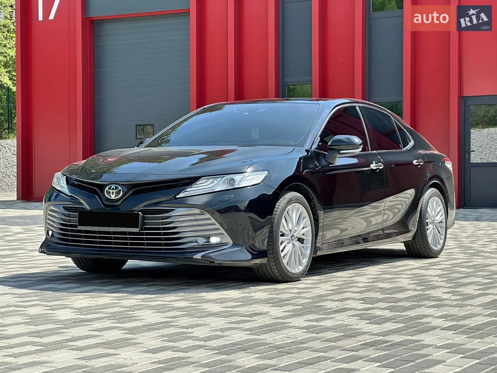 2020 Toyota Camry - мініатюра 3