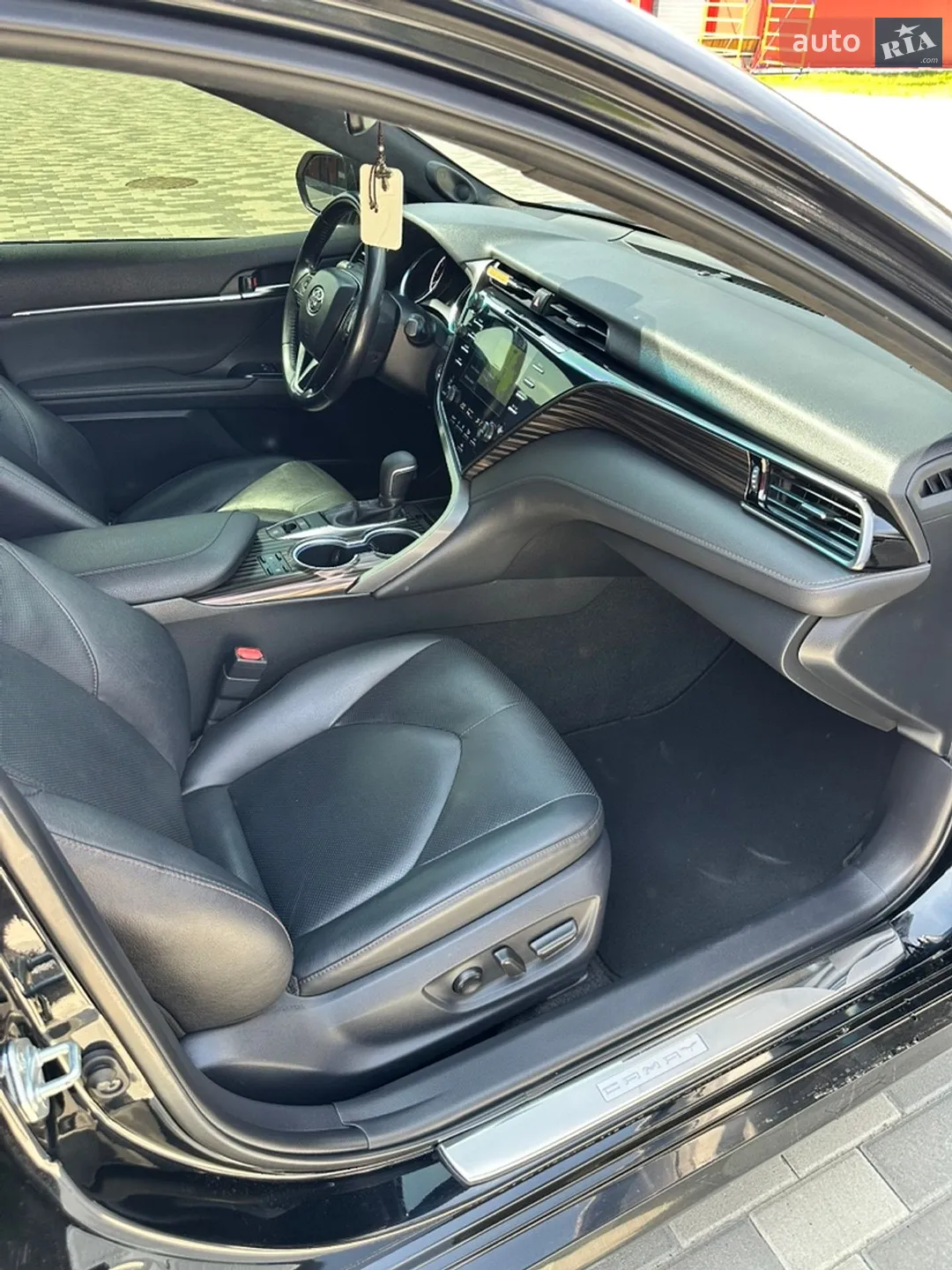 2020 Toyota Camry - мініатюра 38